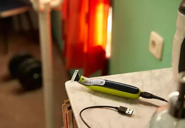Aparat de ras OneBlade 360, QP2734/20, Philips